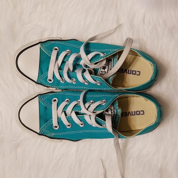 SOLD- Women's Converse Size 6- Teal color - Picture 1 of 6
